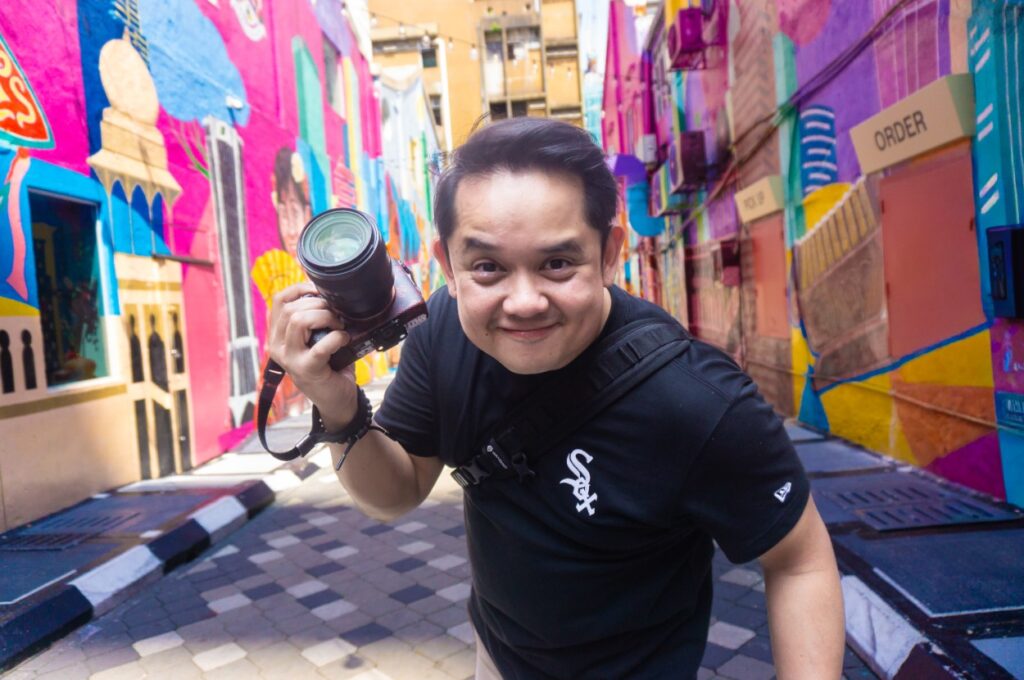 Streets and Wedding Photographer